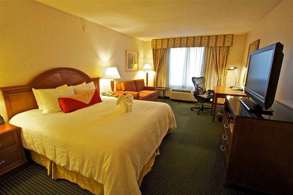 Hilton Garden Inn San Mateo Bagian luar foto