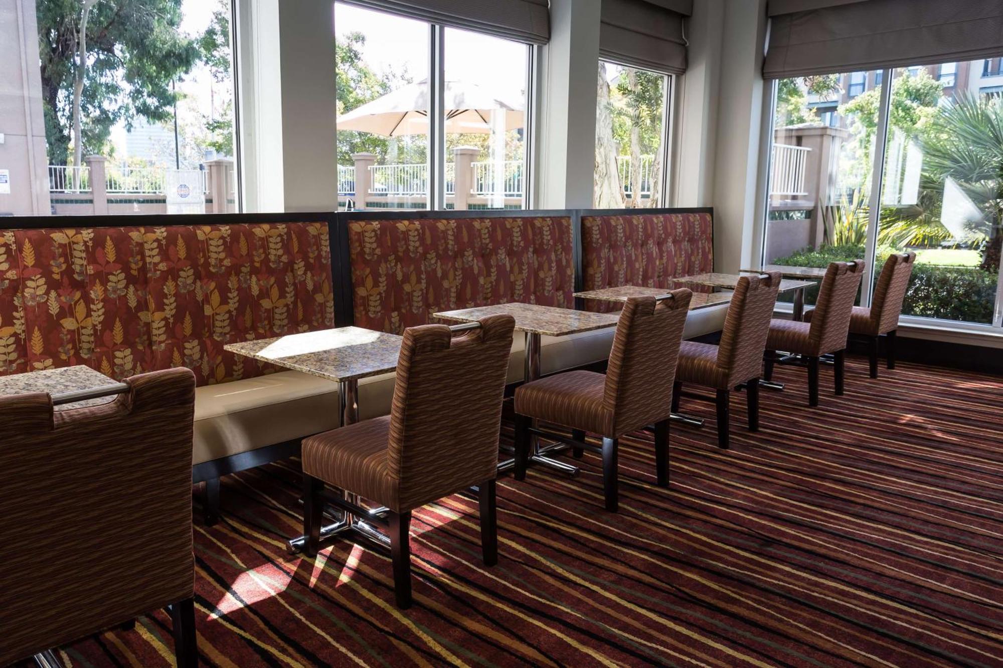 Hilton Garden Inn San Mateo Bagian luar foto
