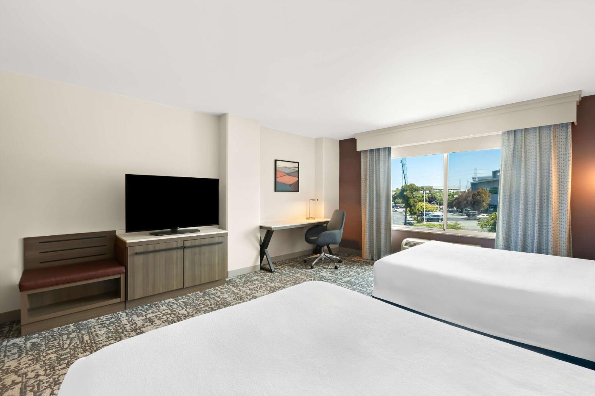 Hilton Garden Inn San Mateo Bagian luar foto
