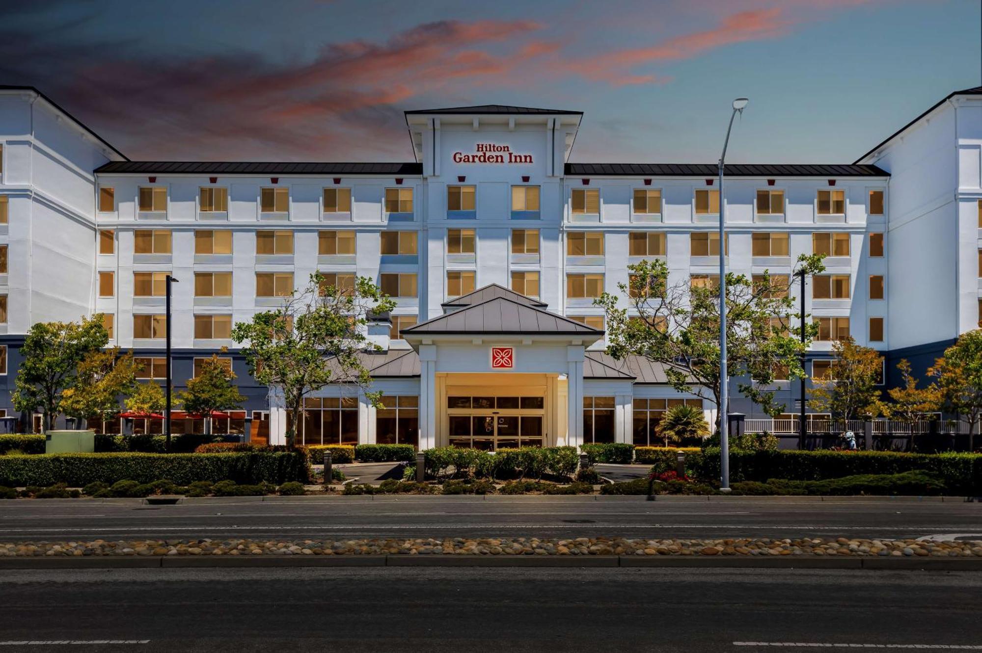 Hilton Garden Inn San Mateo Bagian luar foto